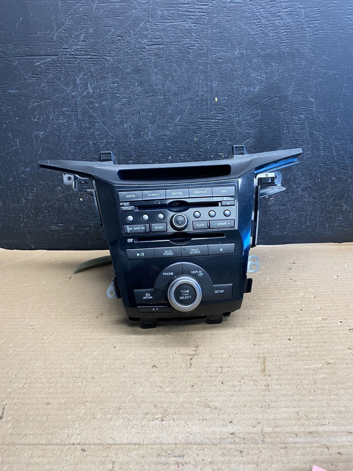 2011 to 2013 Honda Odyssey Radio AM/FM Control Panel AH3877 DG0