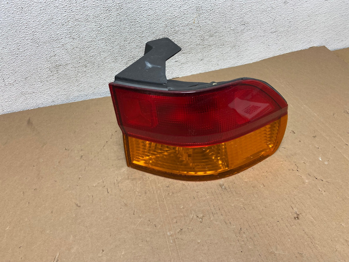 2002 2003 2004 Honda Odyssey Right Passenger Side Tail Light AD7959 LK0