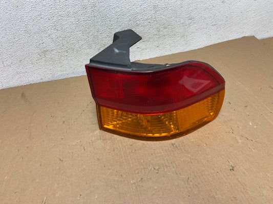 2002 2003 2004 Honda Odyssey Right Passenger Side Tail Light AD7959 LK0