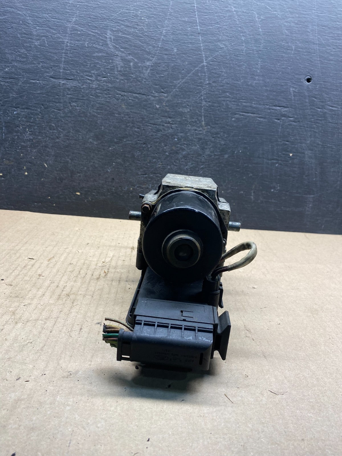 2003 2007 Ford E250 E350 Anti-Lock ABS Antilock Brake Pump AG9681 DG3