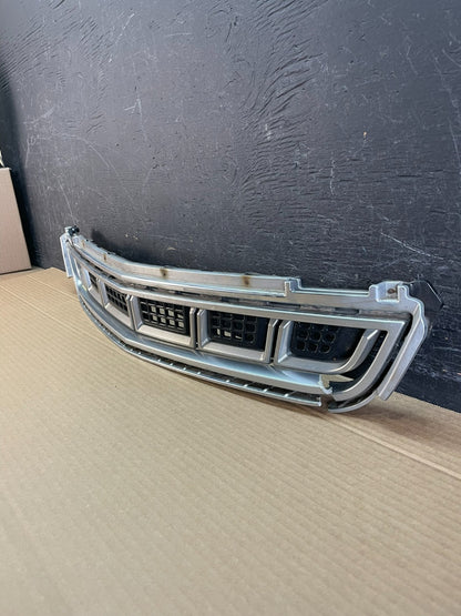 2013 to 2017 Cadillac XTS Front Lower Grill Grille AE8595 DG1