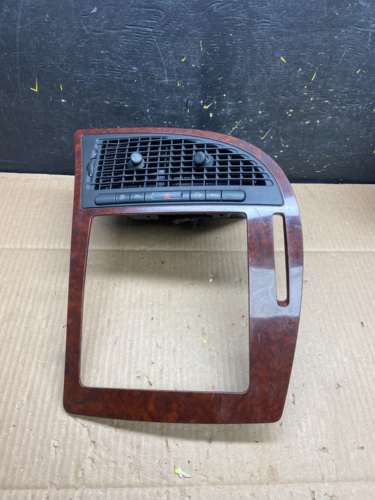 2005 to 2009 Saab 9-7X Dash Radio Stereo Display Trim Panel Bezel u6015 DG0