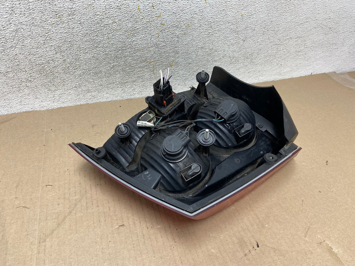 2009-2010 Dodge Charger Left Driver LH Side Tail Light AH6682 LK4