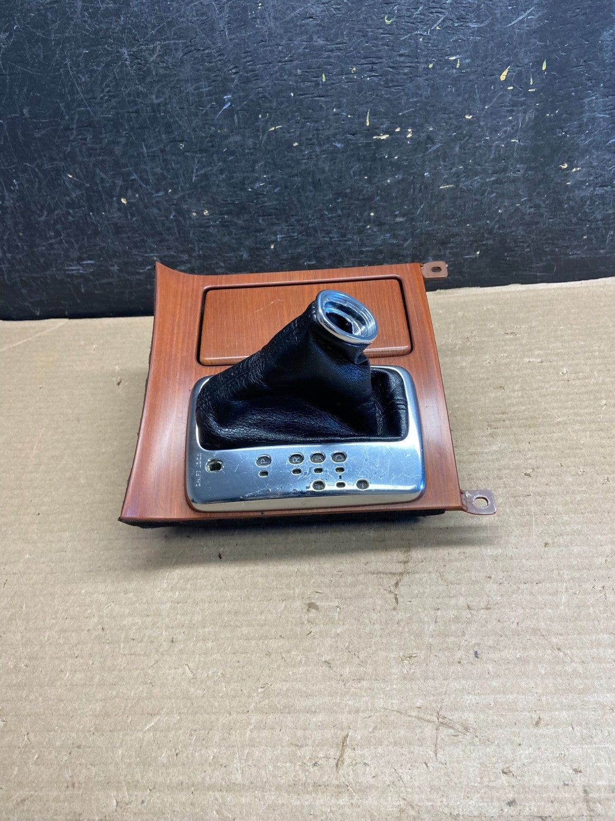 2006 to 2010 Infiniti M35 Center Console Gear Shifter Floor Bezel AH3574 DG1