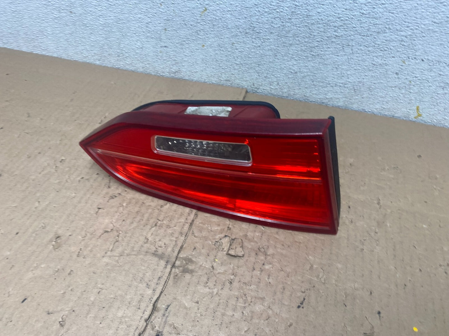 2013-2016 Hyundai Santa Fe Sport Left Driver LH Inner Tail Light M5444 DW1