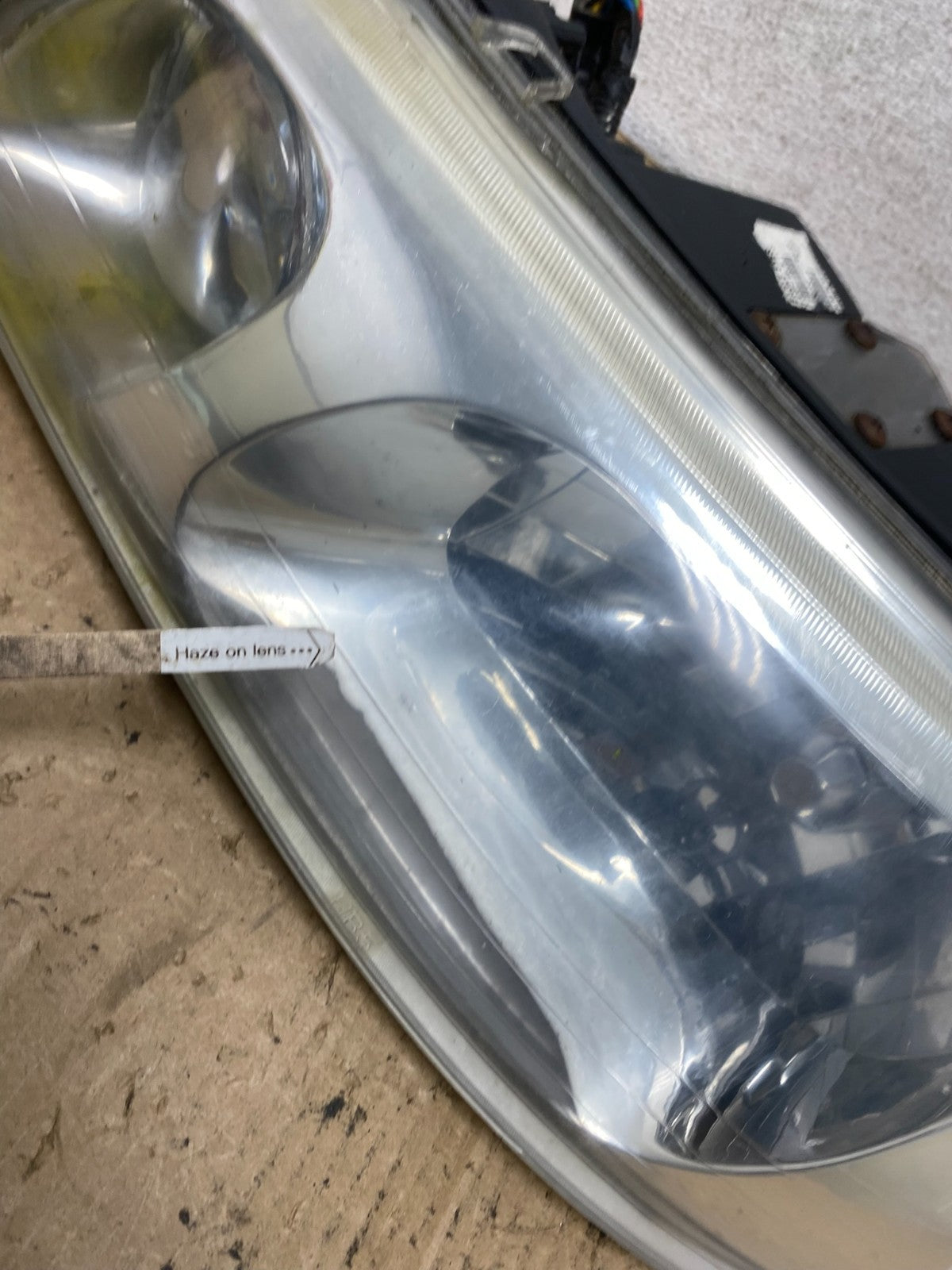 1999-2001 Lincoln & Town Car Left Driver LH Headlight Halogen AG2368 DW4