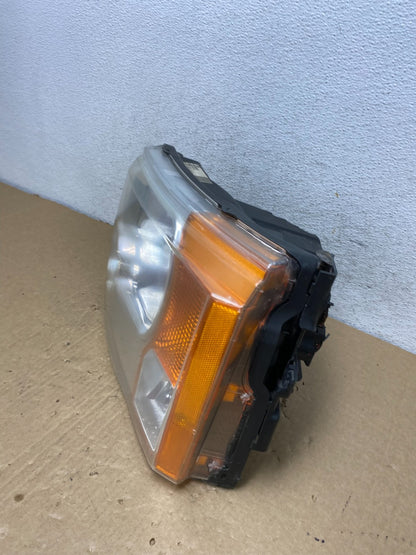 2005 - 2009 Land Rover Lr3 Left Driver LH Side Halogen Headlight AF7369 DW1