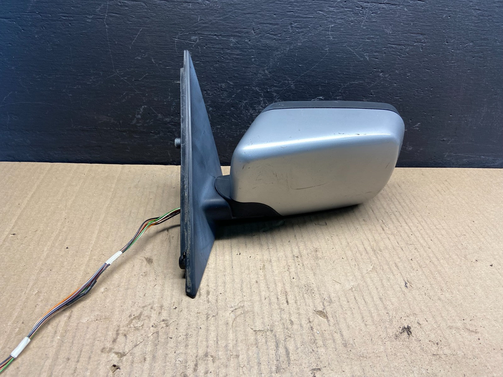 2001 to 2006 BMW 325i Left Driver LH Side View Door Mirror AC0547 MS0