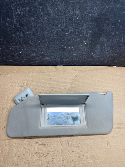 2004-2008 Ford F-150 F150 Left Driver Side Sunvisor Sun Visor 1229503 AF23671