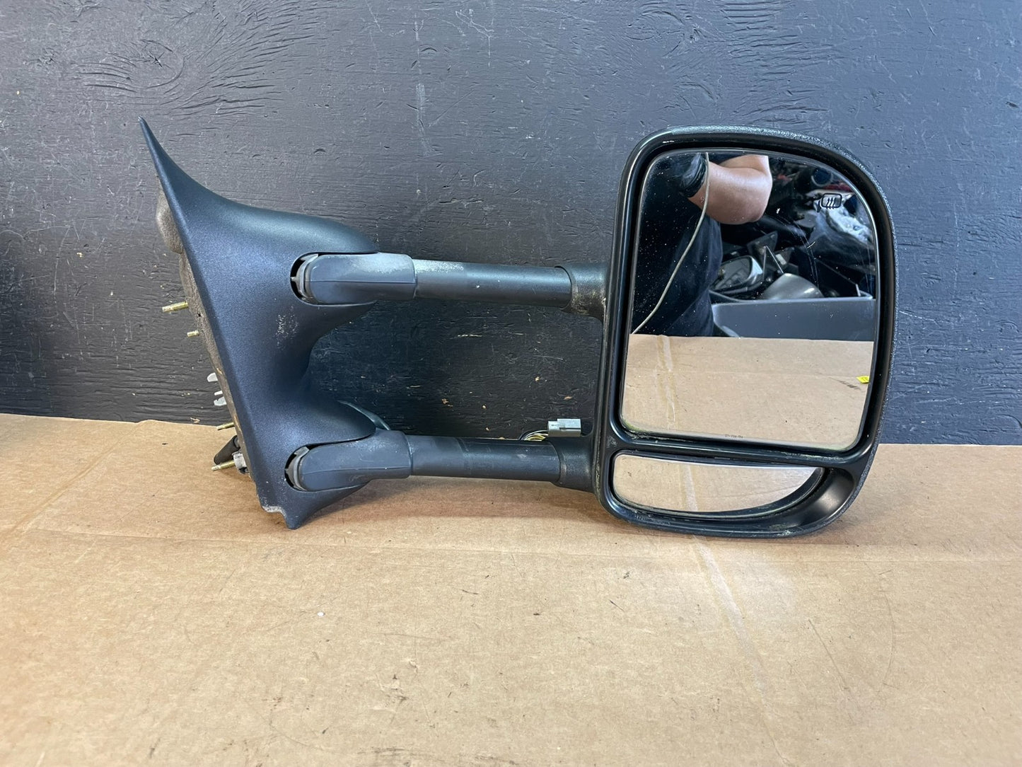 1999 to 2007 Ford F250 F350 F550 Duty Right Passenger RH Side Mirror AE0938 DW9