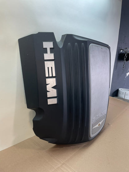 2005 to 2010 Chrysler 300 5.7L V8 Hemi Engine Motor Cover ai0605 DG2