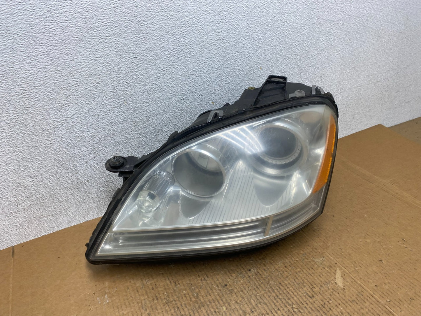 XENON 2006-2009 Mercedes-Benz ML-Class Headlight Left Driver LH AE1435 DW2