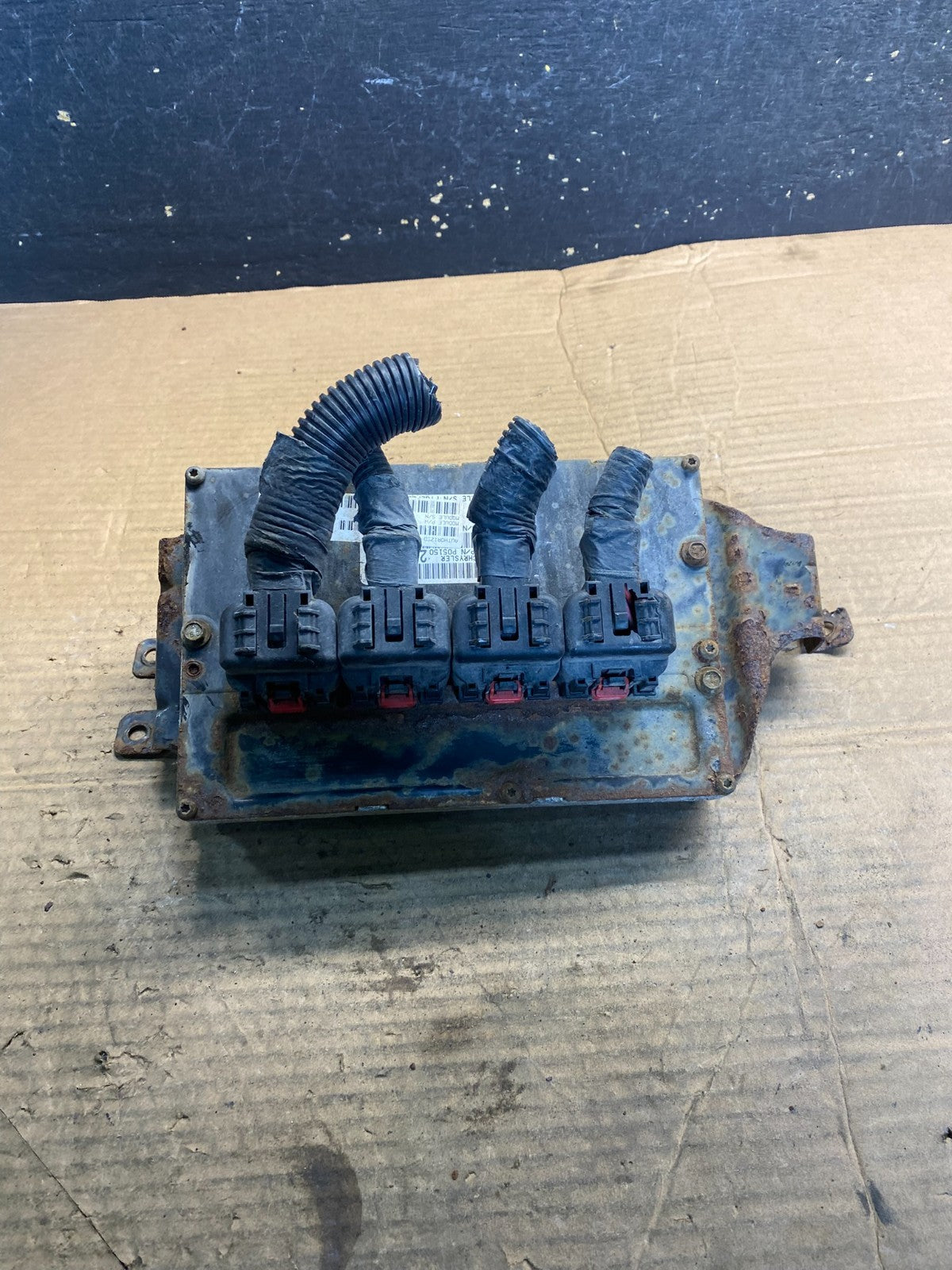 2008 Chrysler Caravan Town & Country 3.8L Engine Control p05187802ag aa5822 DG1