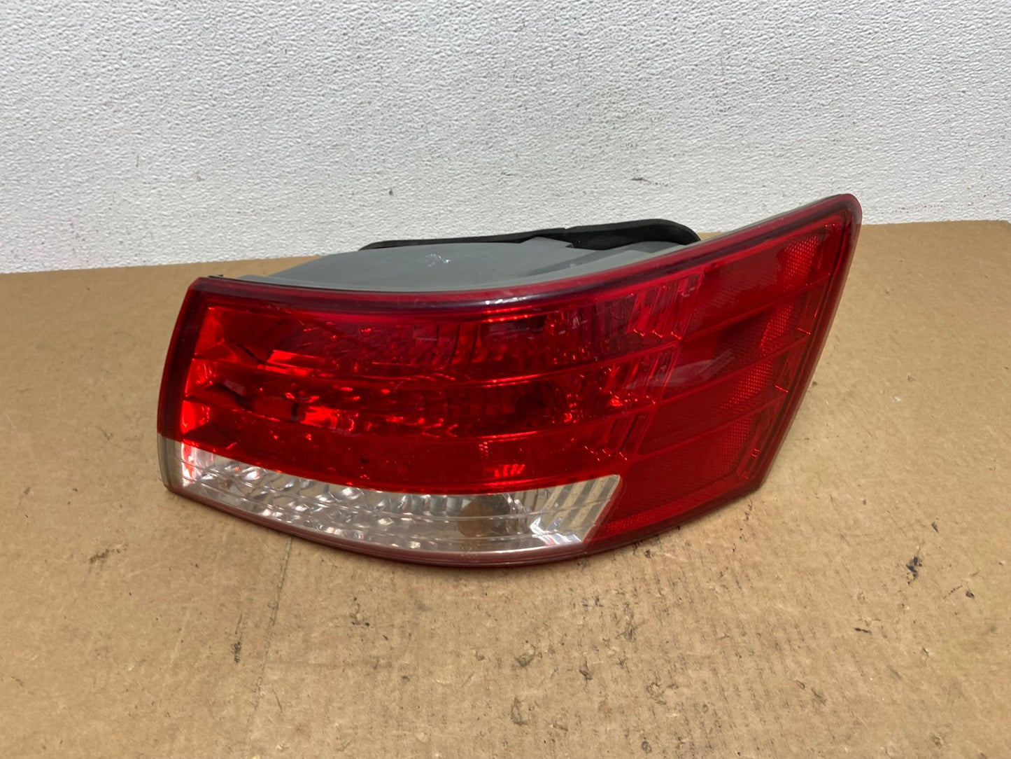 2006 2007 2008 Hyundai Sonata Right Passenger Rh Side Tail Light Oem AC3342 LK0