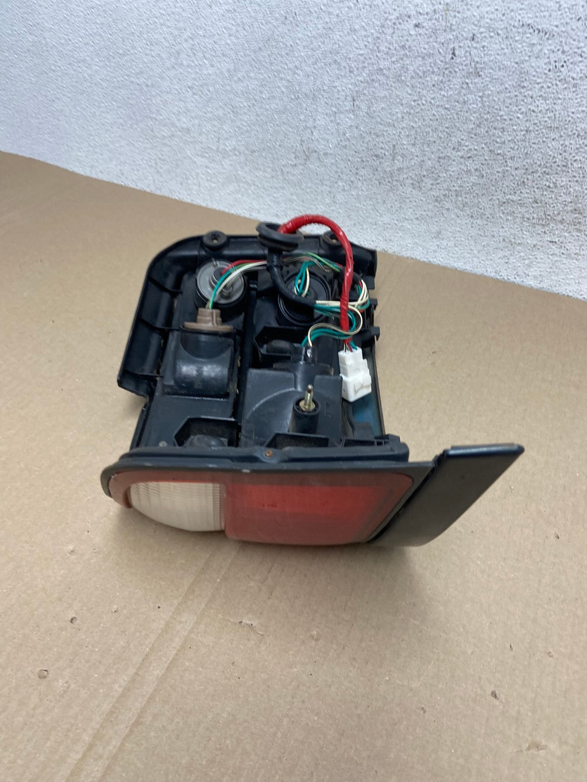 1996 to 1997 Toyota Corolla Right Passenger Rh Side Tail Light AE9423 LK8