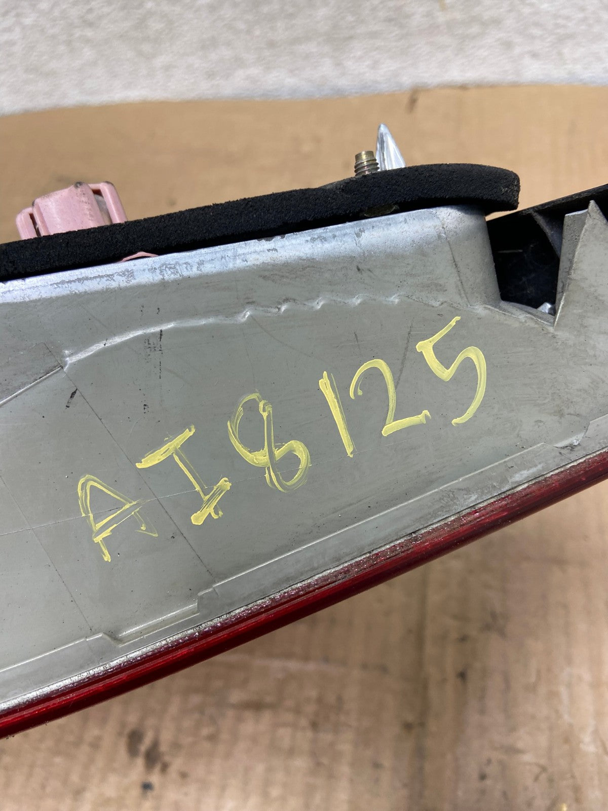 2003 to 2006 Mercedes-Benz S-Class Tail Light Right Passenger Side AI8125 LK8