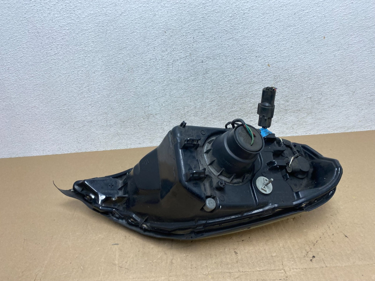 2000 to 2005 Mercury Sable Left Driver LH Side Halogen Headlight AE6756 DW4