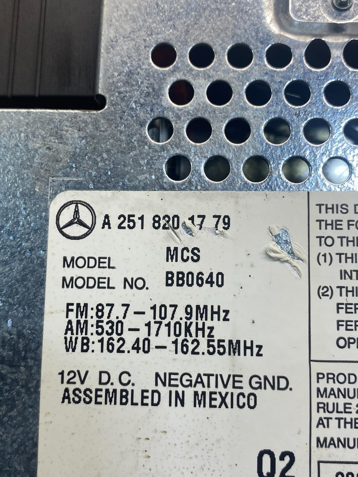 2009-2013 Mercedes W251 R350 Head Command Navigation Radio 6 CD Player AC7086 DG6