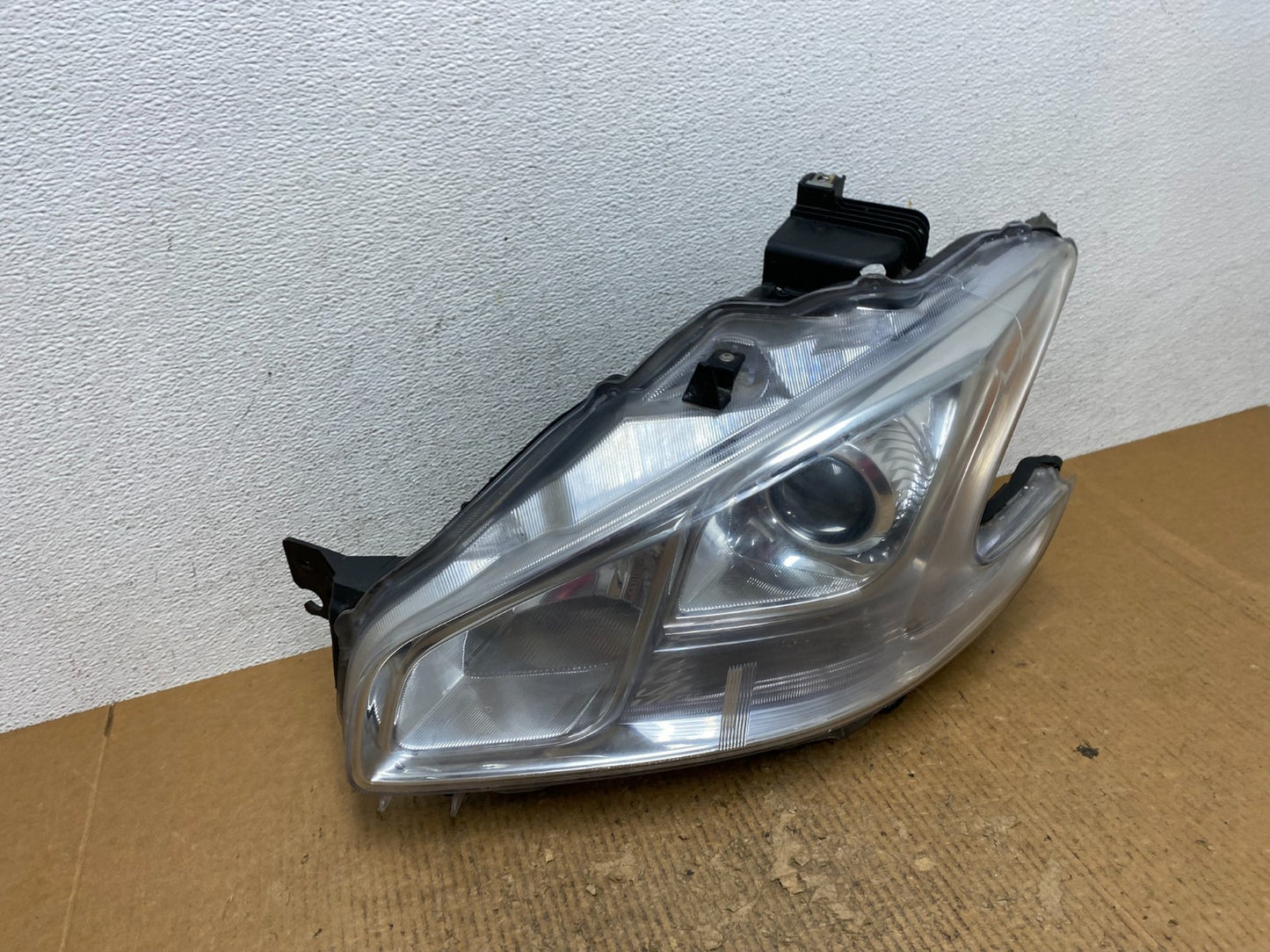 Halogen 2009 to 2014 Nissan Maxima Left Driver LH Side Headlight TYC AE2818 DW2