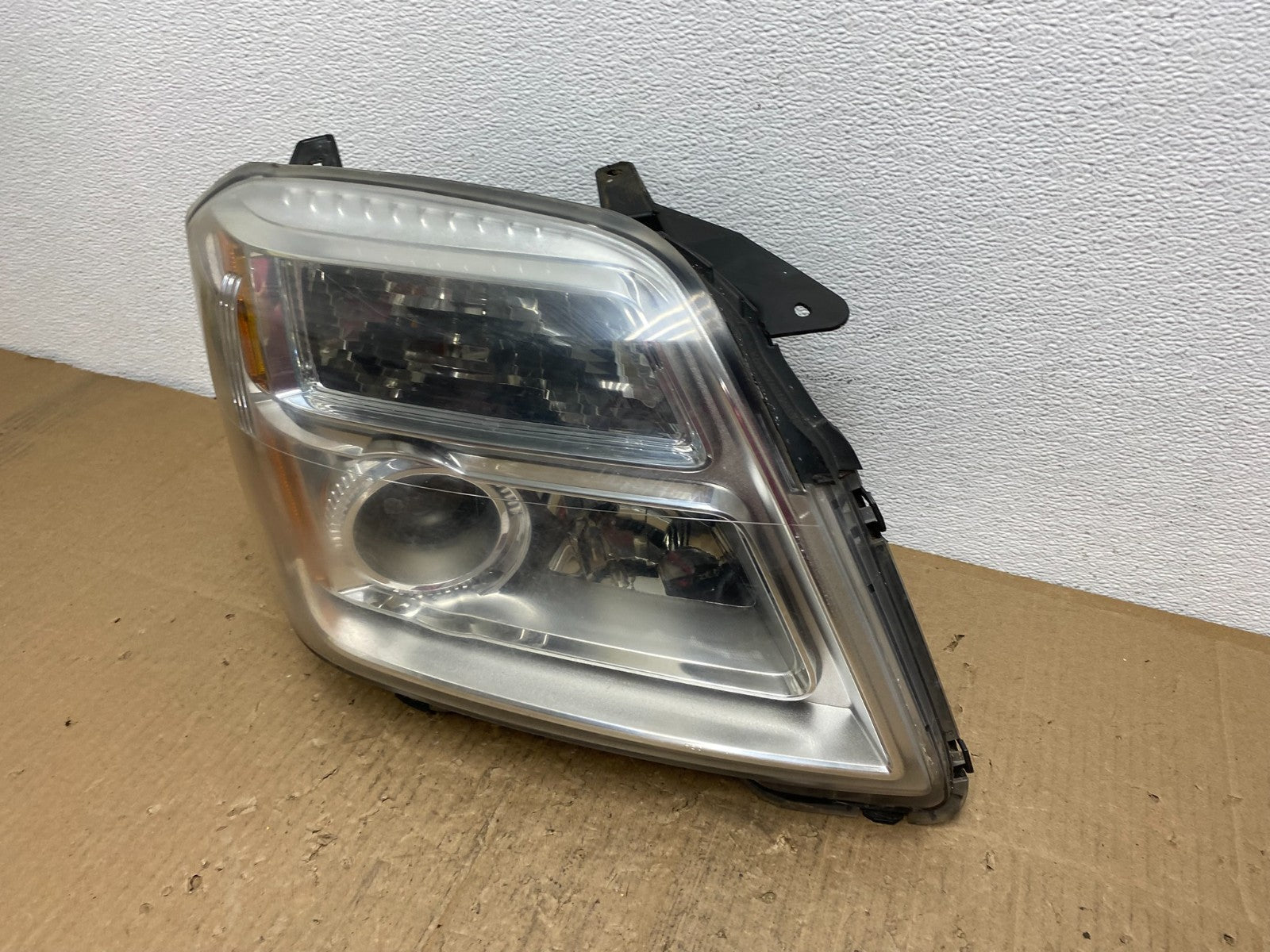 2010 - 2015 GMC Terrain Halogen Passenger Right Rh Side Headlight DEPO AB8523 DW1