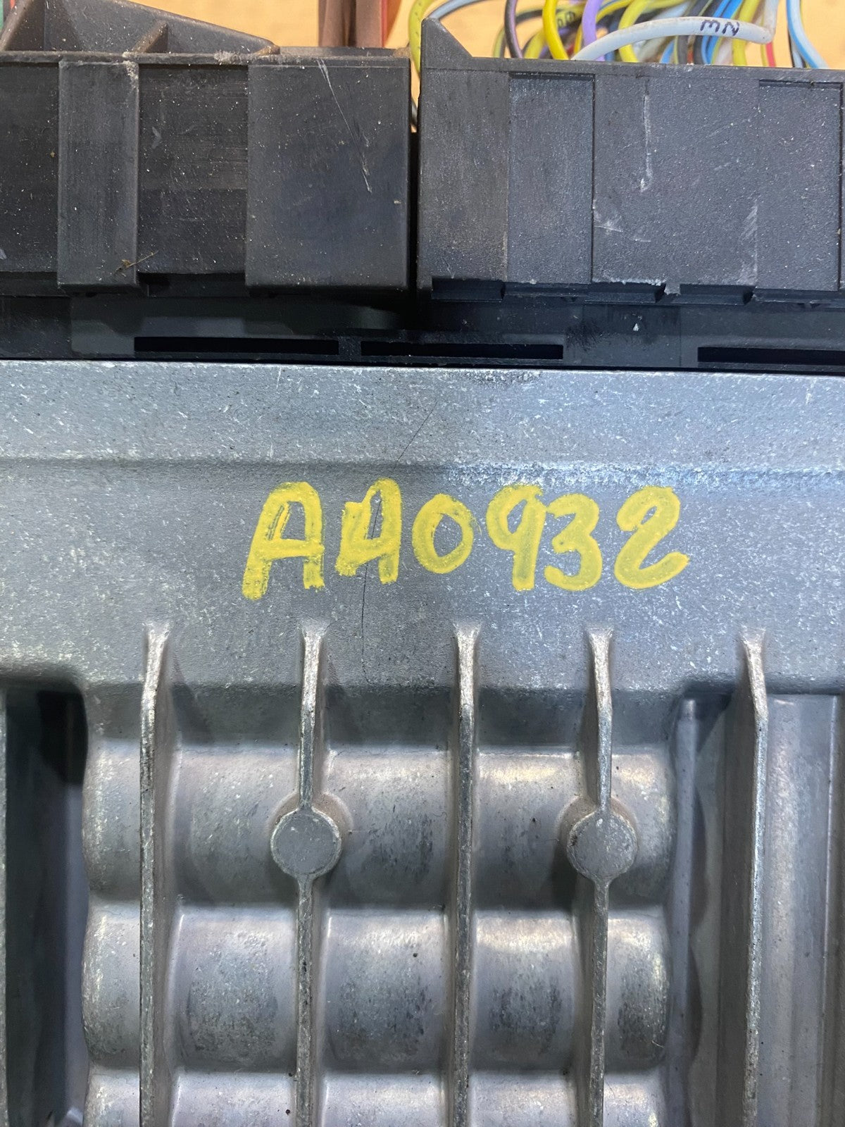 2007 - 2011 BMW 328i 528i E90 ECM ECU Engine Computer 7570376 AA0932 DG3
