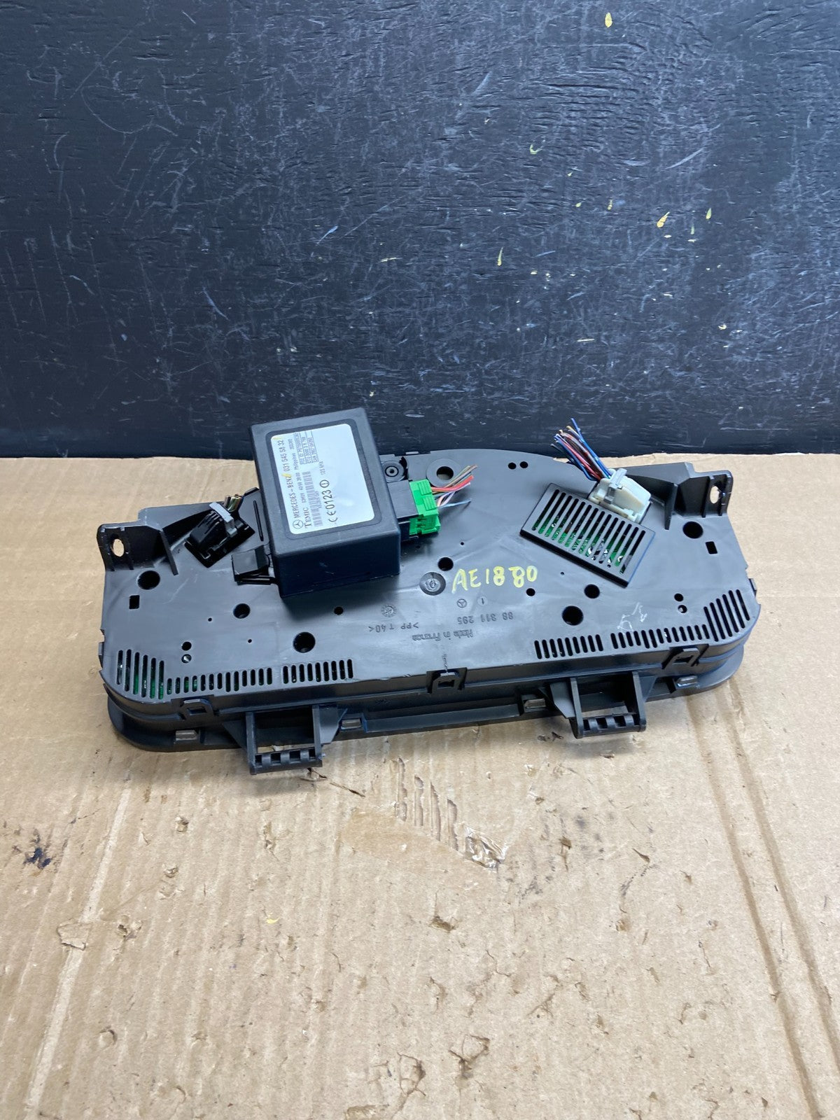 2003 to 2006 Sprinter 2500 3500 Instrument Speedometer Gauge Cluster AE1880 DG5