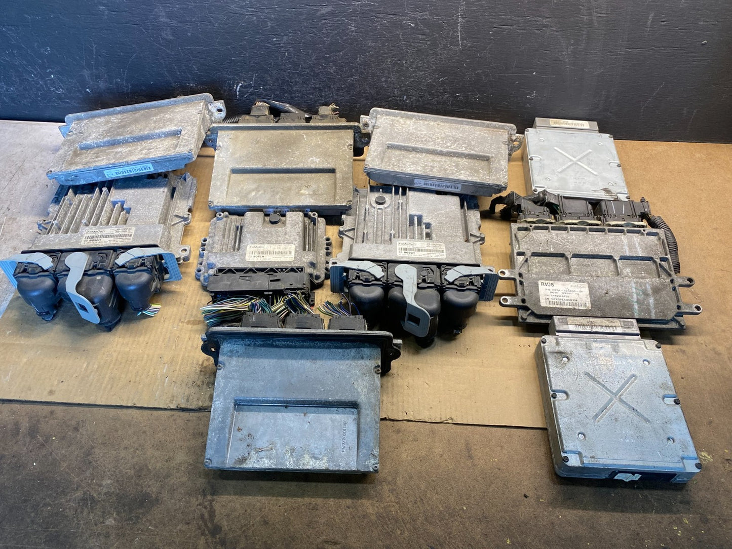 Mix of 10 Ford ECM Engine Computer Module AD48770