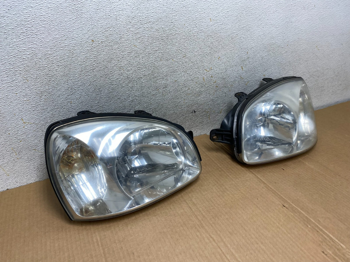 2001-2003 Hyundai Santa Fe Left+Right Headlights Halogen AI5663 DW2