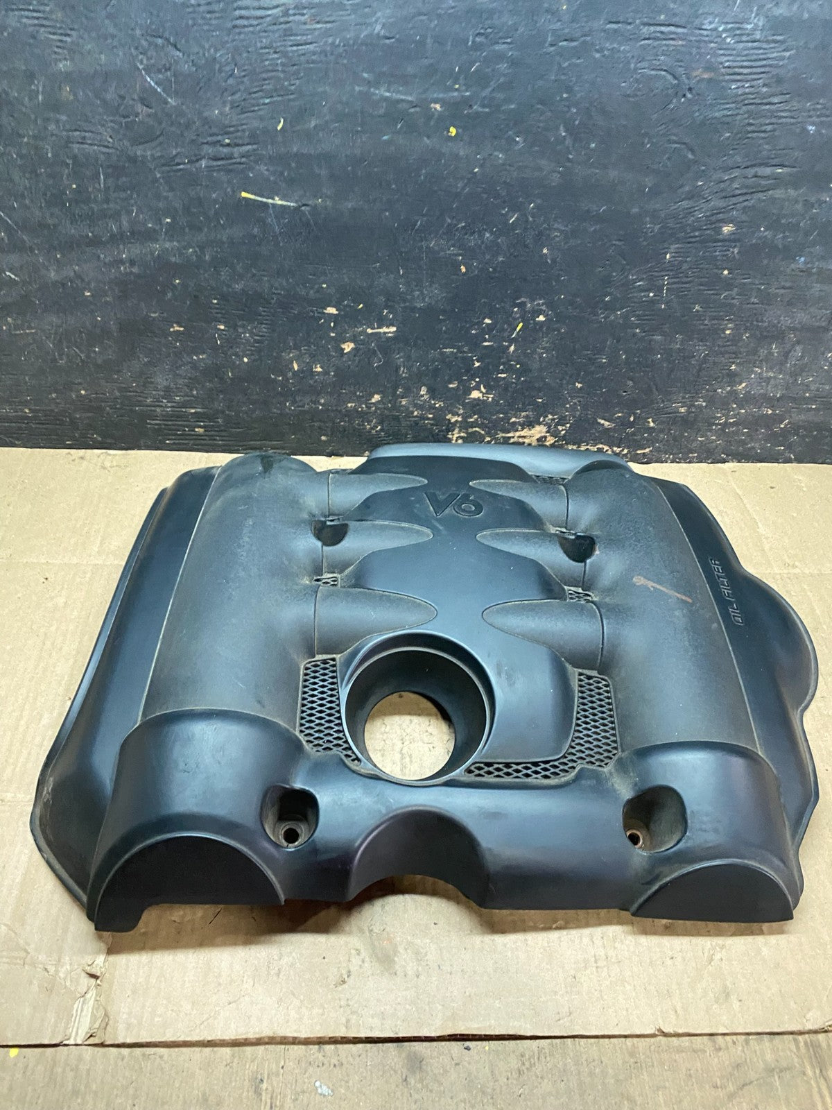 2006 to 2008 Kia Sedona V6 3.8L Engine Motor Cover U6314 DG0