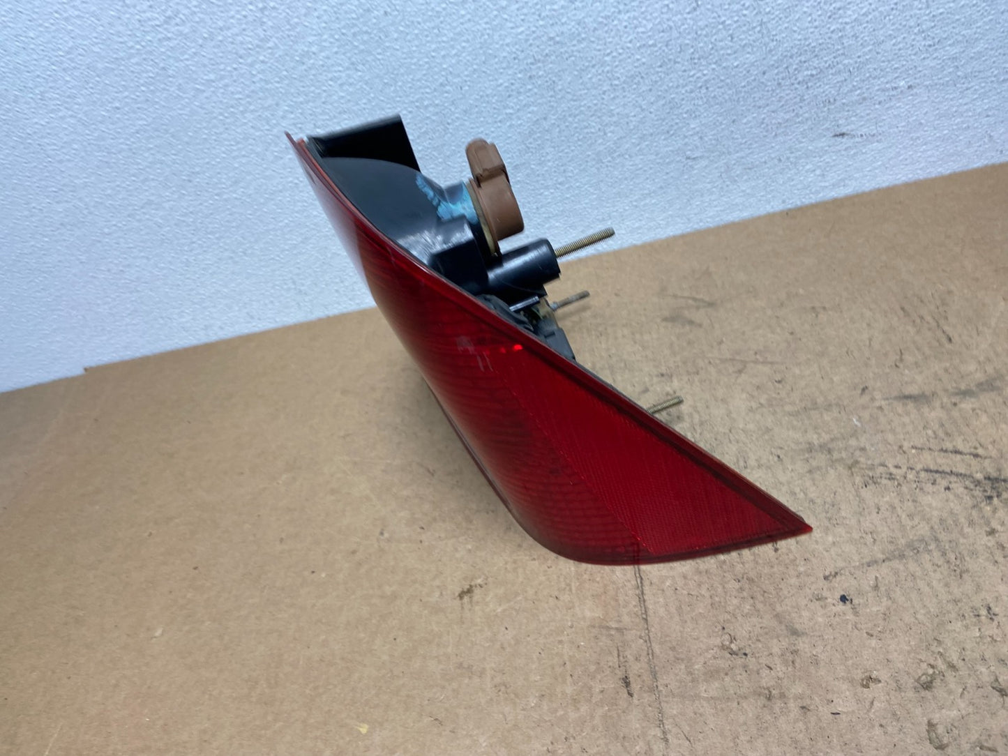 2000 to 2004 Ford Focus Right Passenger RH Side Tail Light OEM AC3455 DW1
