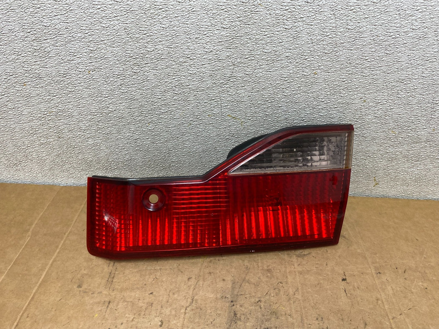 1998 to 2000 Honda Accord Right Passenger Side Inner Tail Light OEM T3170 DW0