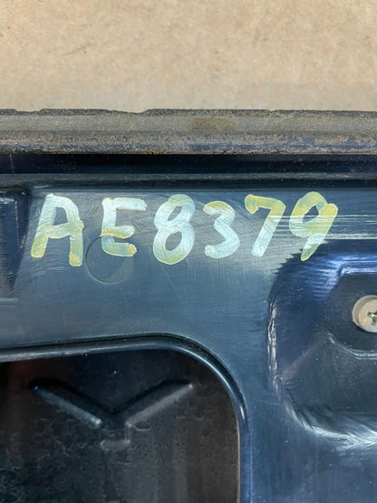 1992 1993 1994 Toyota Camry Center Trunk Panel Rear Tail Light AE8379 DG4