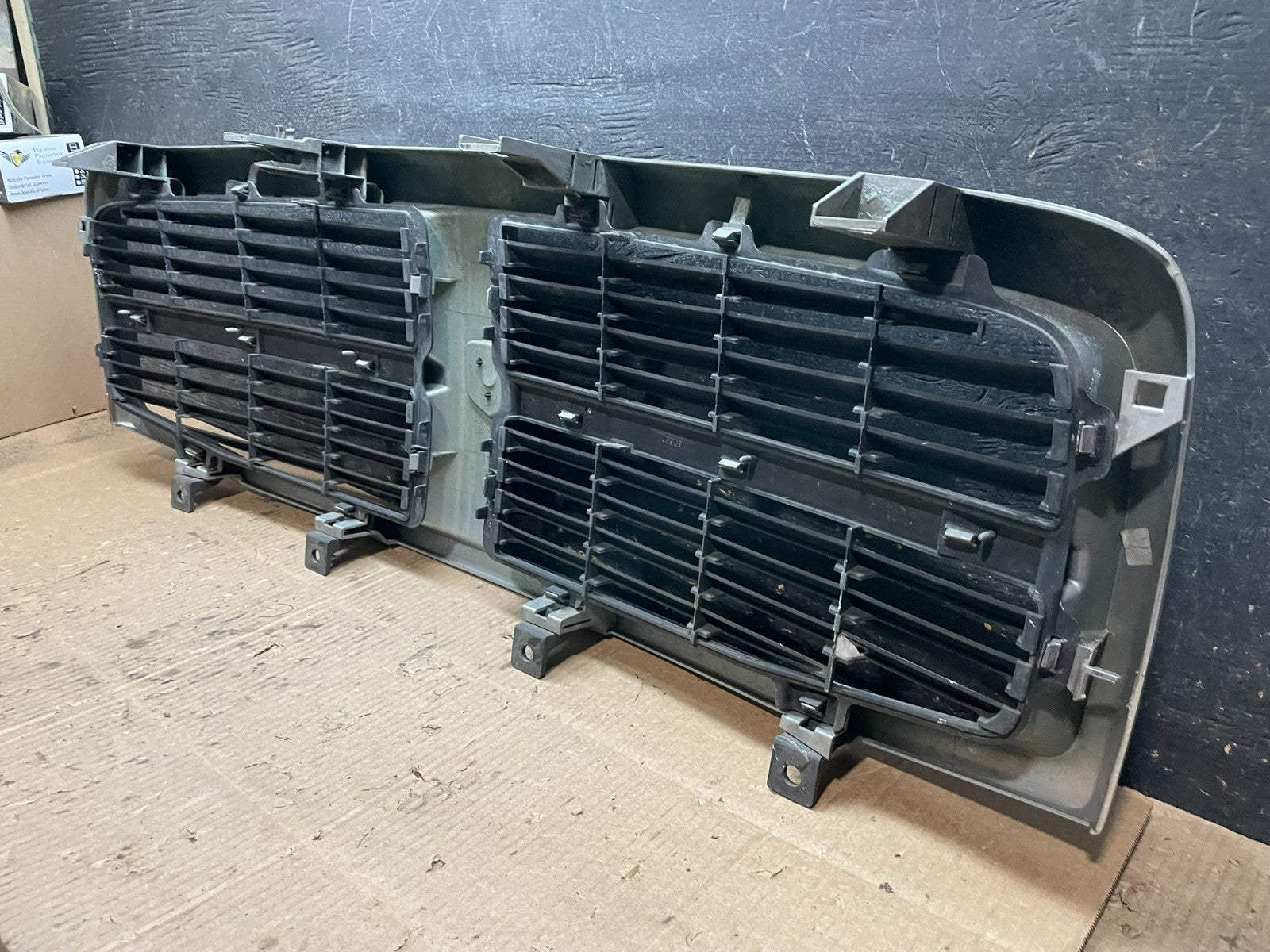 2004 to 2006 Dodge Durango Front Upper Chrome Grill Grille Oem Y1266 DG6