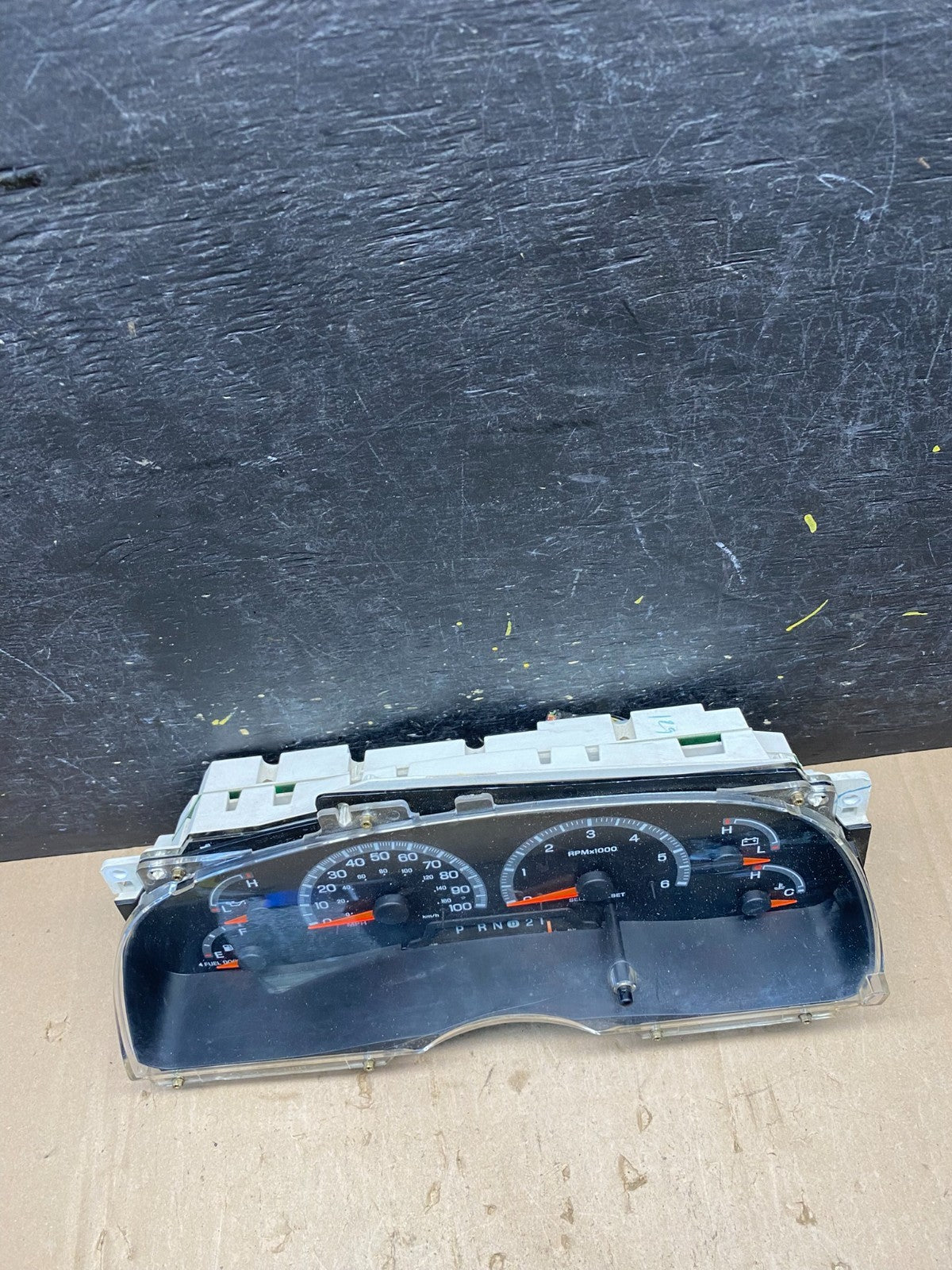 2000 2001 2002 Ford Expedition Speedometer Instrument Gauge Cluster r8912 DG3