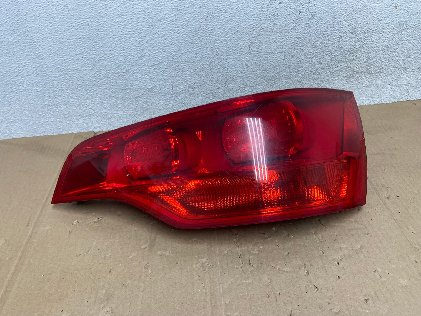 2007 2008 2009 Audi Q7 Right Passenger Rh Side Tail Light AE9174 LK0