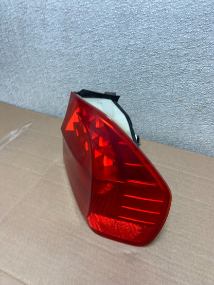 2009 2010 BMW 328i 3 Series Right Passenger RH Side Tail Light Oem AA8629 LK1