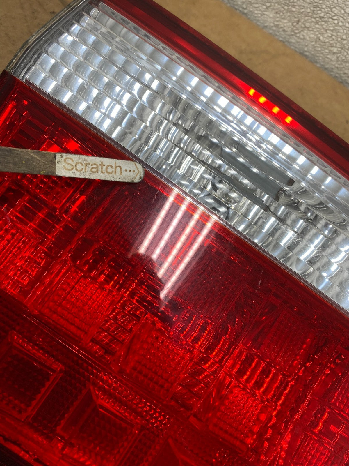 2005 2006 2007 Honda Odyssey Inner Left Driver Lh Tail Light X5205 DW3