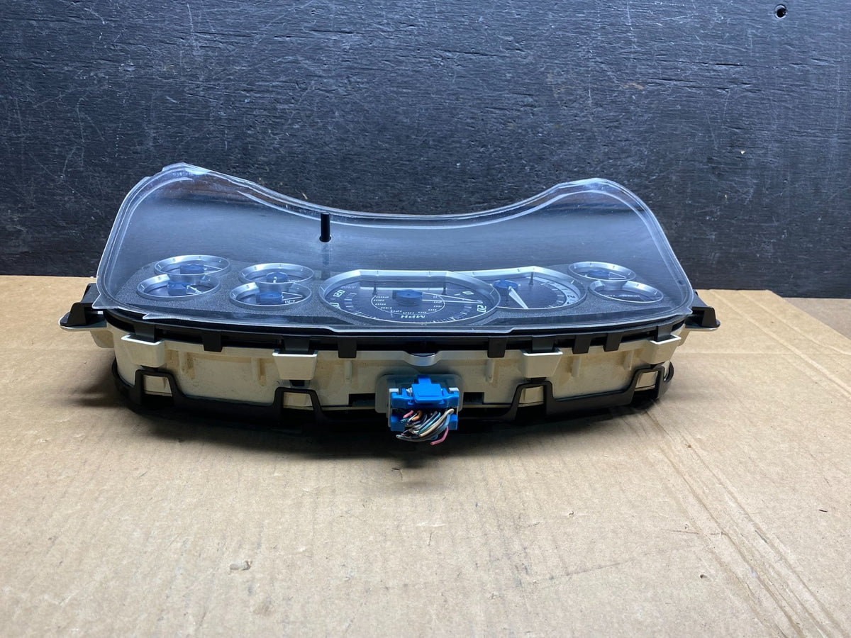 2002 Cadillac Escalade Instrument Speedometer Cluster Gauge AI9728 DG3