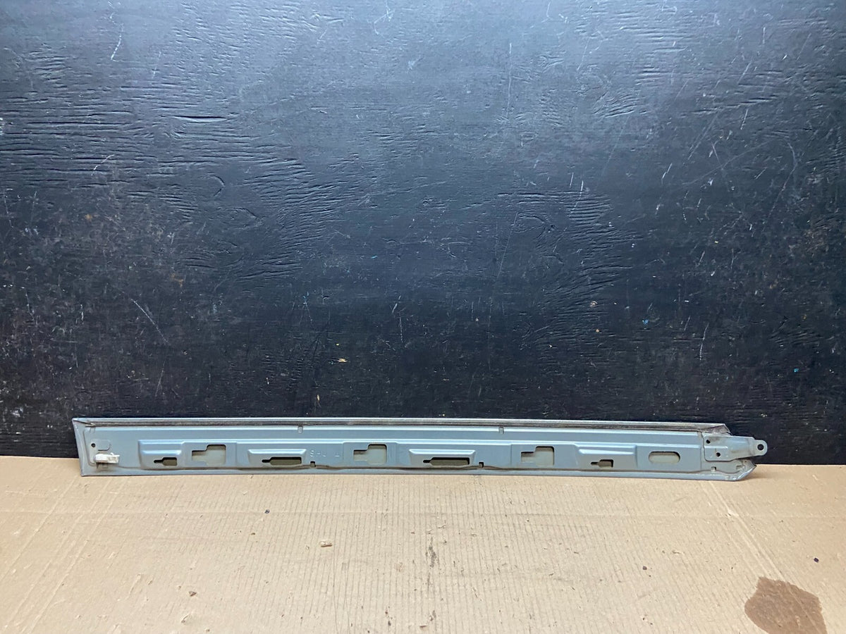 2005-2010 Honda Odyssey Left Driver Side Rail Cover Quarter Trim Molding J75075
