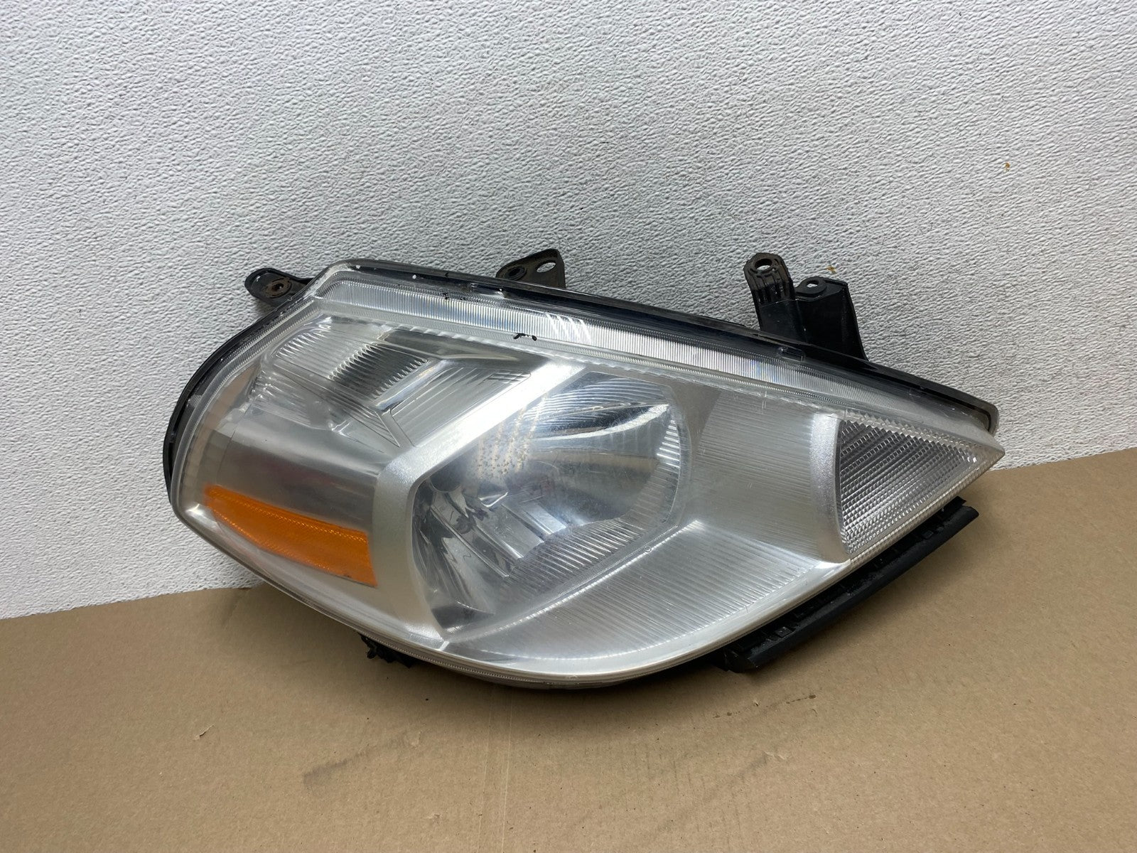 2008 to 2012 Nissan Versa Headlight Right Passenger Rh Side AG6811 DW0