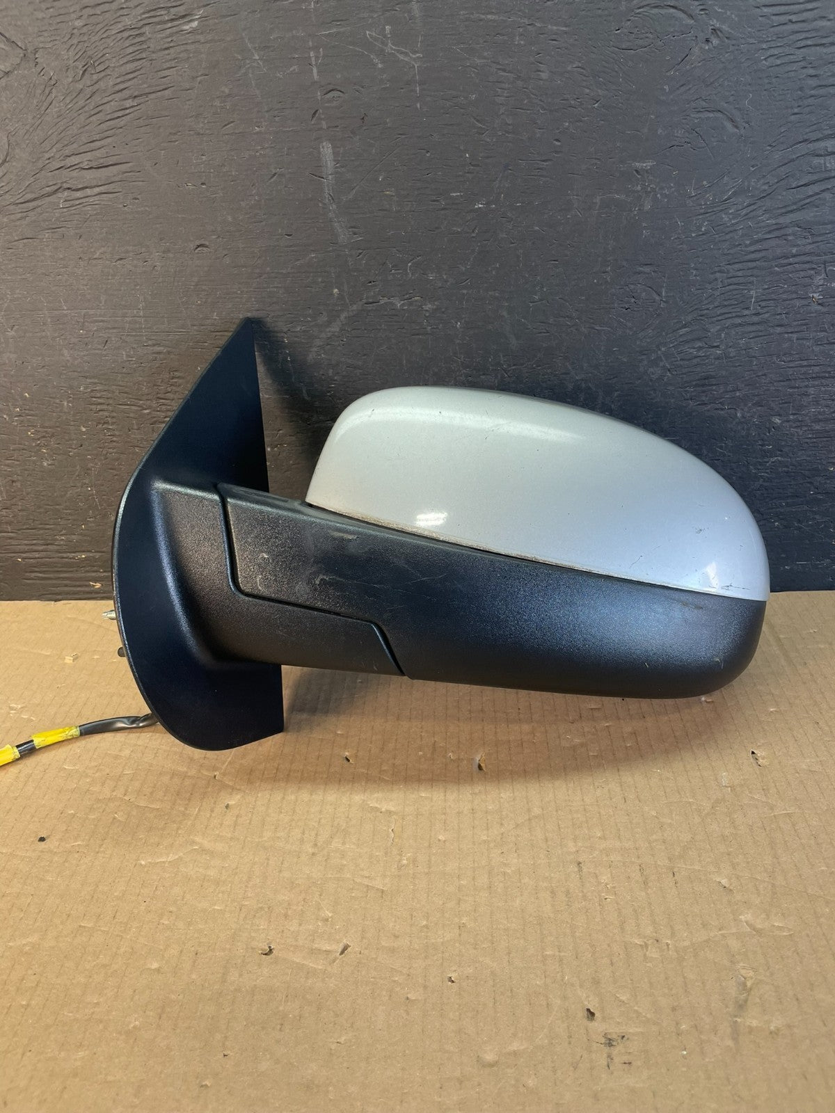 2007 to 2013 Chevrolet Tahoe Silverado Suburban Left Driver Mirror AE3692 DG0