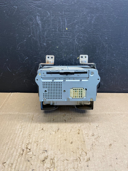 2010- 2011 Infiniti G37 M37 Radio CD Player Receiver AM Climate Module AC4611 DG0