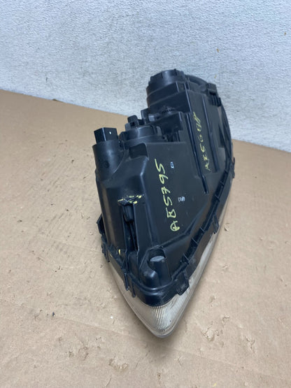 2006 to 2010 Hyundai Azera Right Passenger Side Halogen Headlight AG5795 DW9