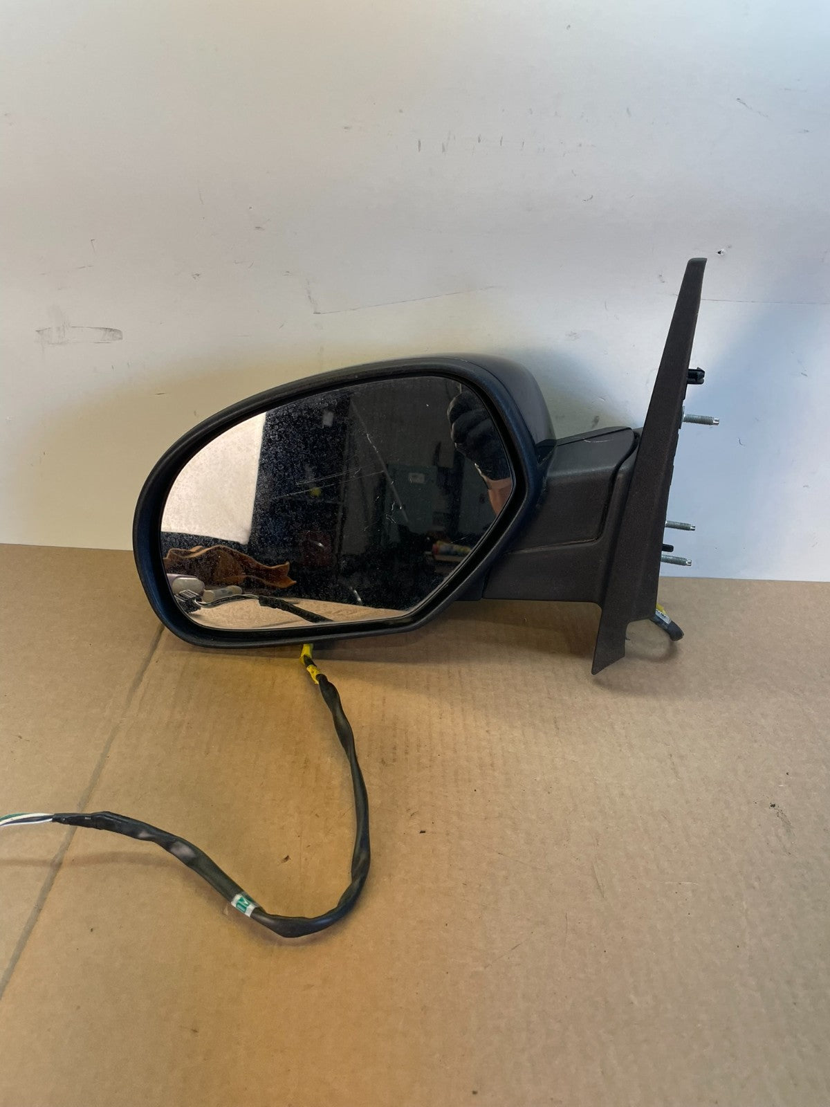 2007 to 2013 Chevrolet Tahoe Silverado Suburban Left Driver Mirror AG2698 MS8