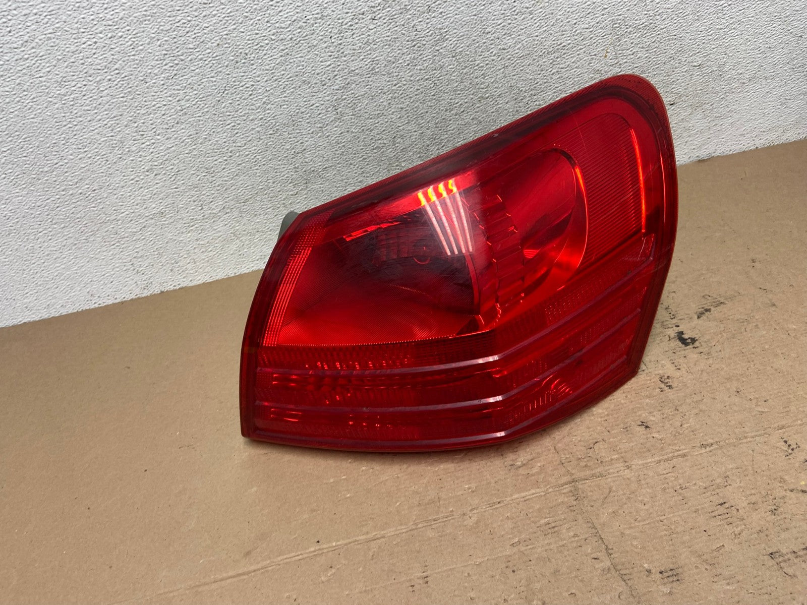 2008 to 2015 Nissan Rogue Right Passenger Rh Side Tail Light AF4759 LK0