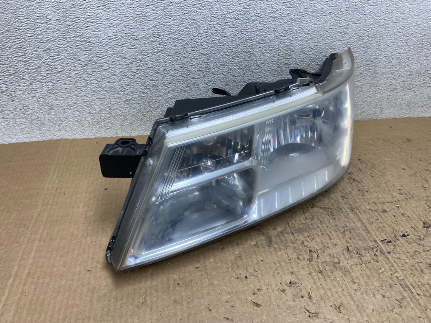 2009 to 2017 Dodge Journey Headlight Left Driver Lh Side Halogen W7656 DW2