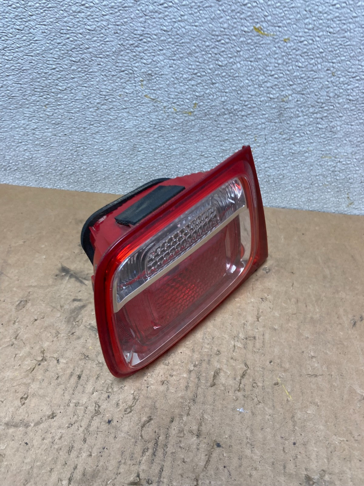 2013-2016 Chevrolet Malibu Left Driver LH Inner Tail Light Z8026 DW2