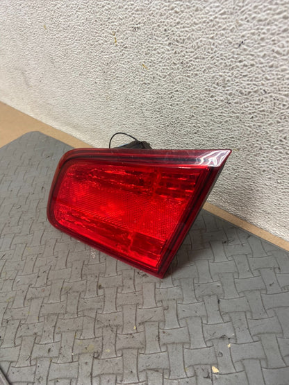 2010-2014 Subaru Legacy Right Passenger Rh Side Tail Light Inner Oem C75501