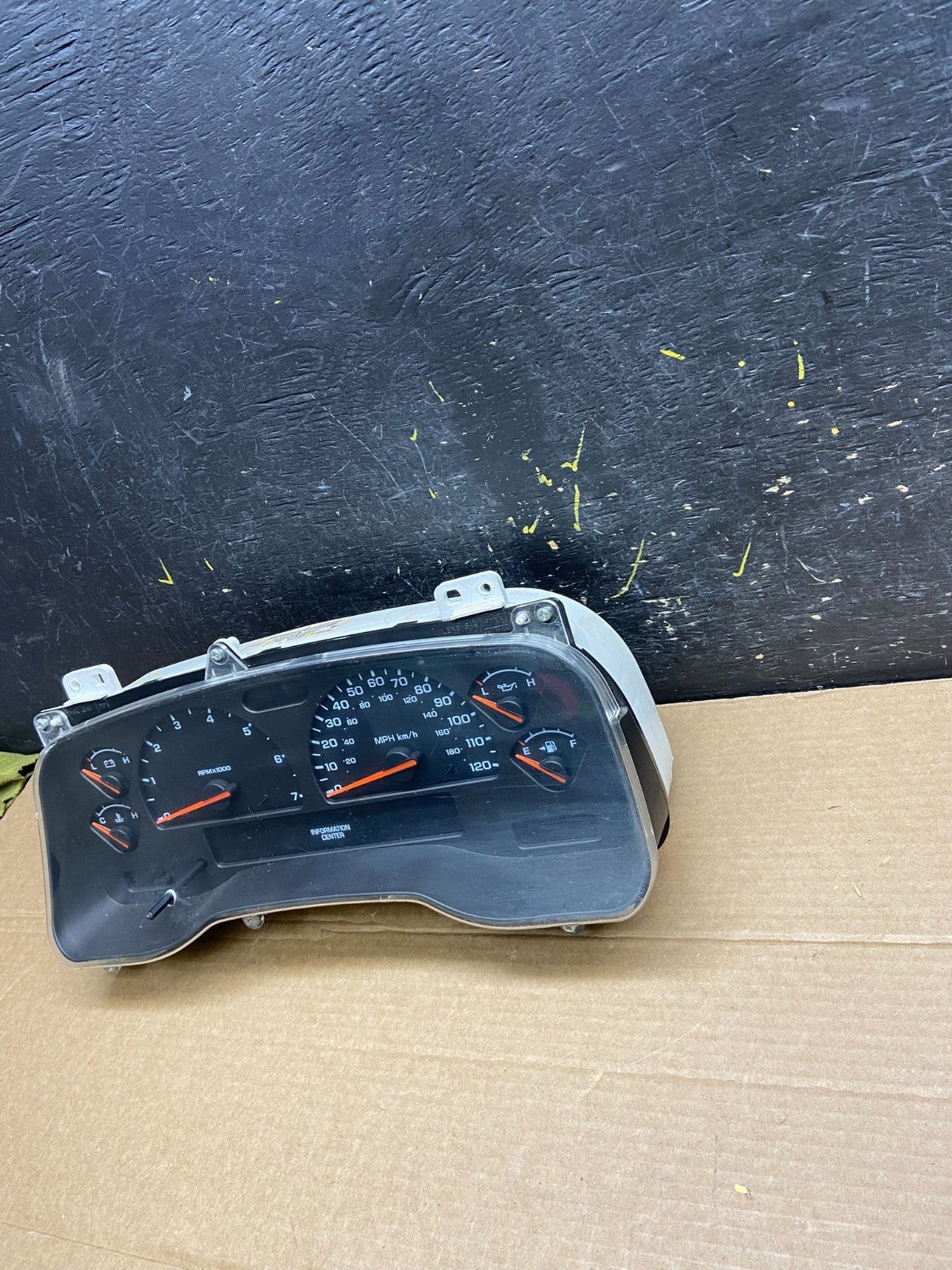 2003 Dodge Durango 4.7L Speedometer Instrument Cluster Gauge OEM W0225 DG1