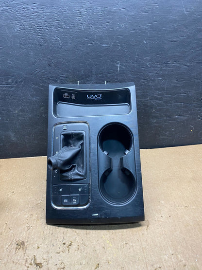2015-2018 Kia Sedona Console Cover Shifter Lever B3521-505115 Cup Holder H21490